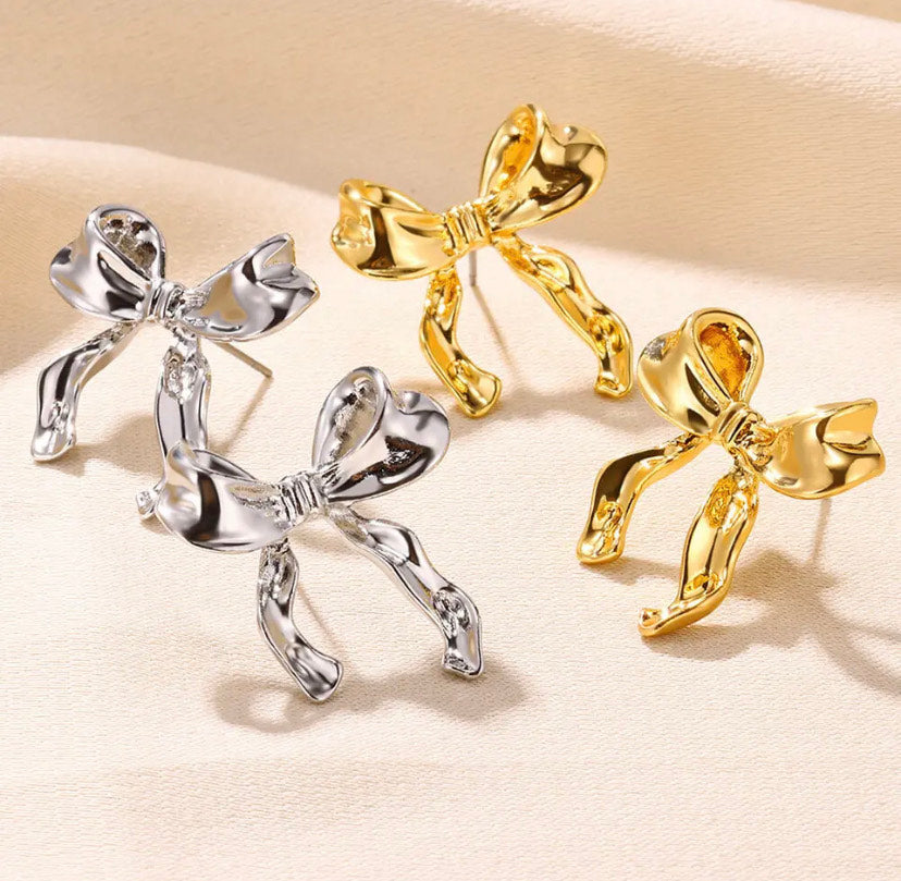 BOW EARRINGS 