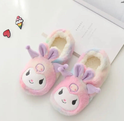 SANRIO HELLO KITTY SLIPPERS ‎!