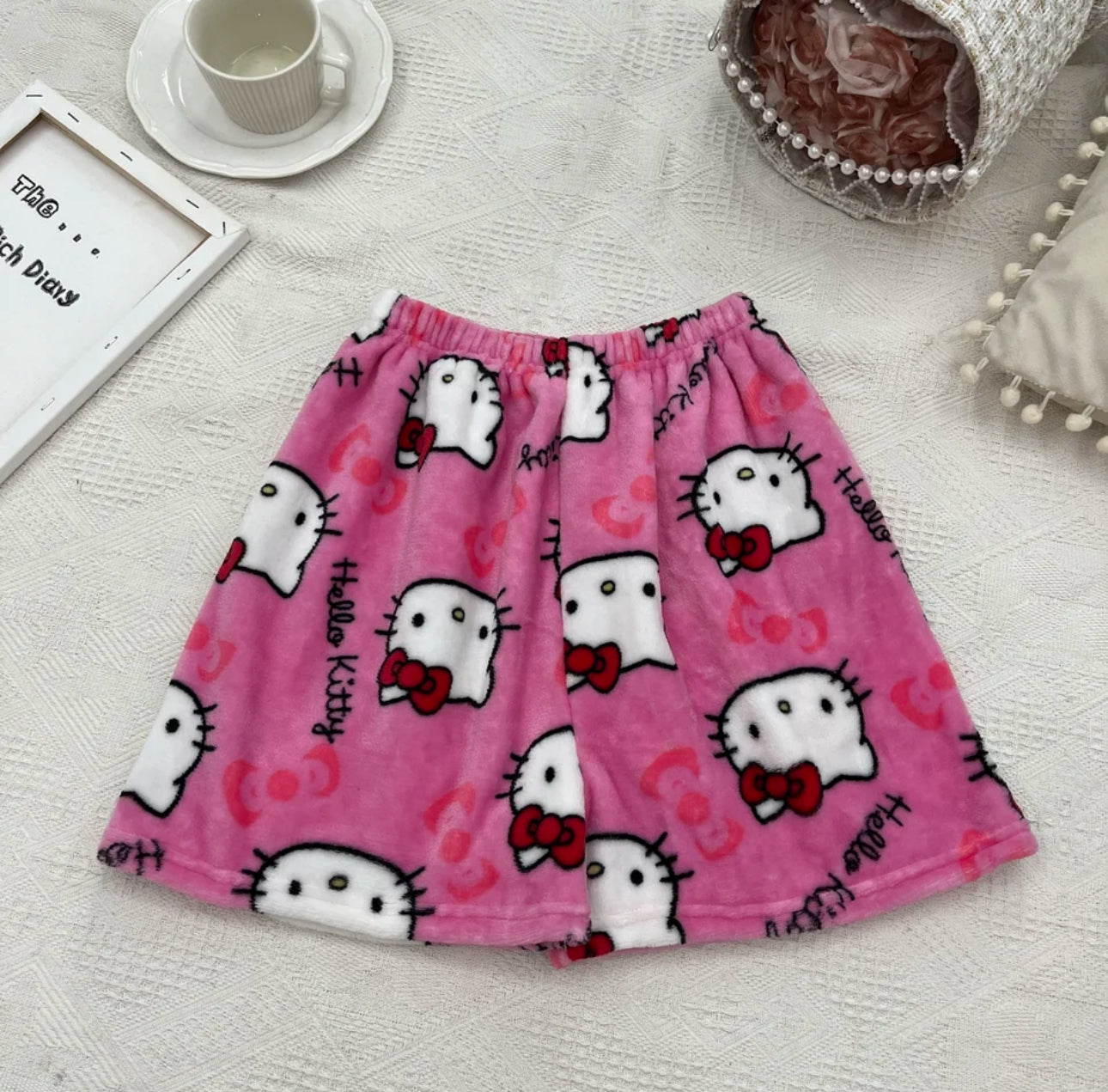 SANRIO HELLO KITTY PAJAMA SHORTS.